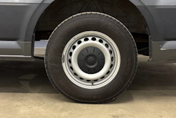 Harmaa Volkswagen CRAFTER 2023 kuva 26.