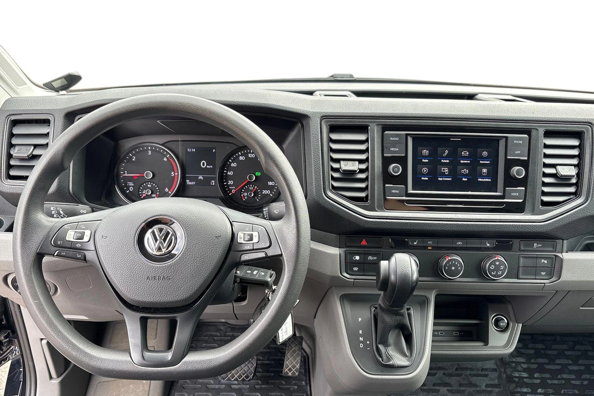 musta Volkswagen Crafter 2023 kuva 7.