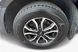 musta Volkswagen Crafter 2023 kuva 9.