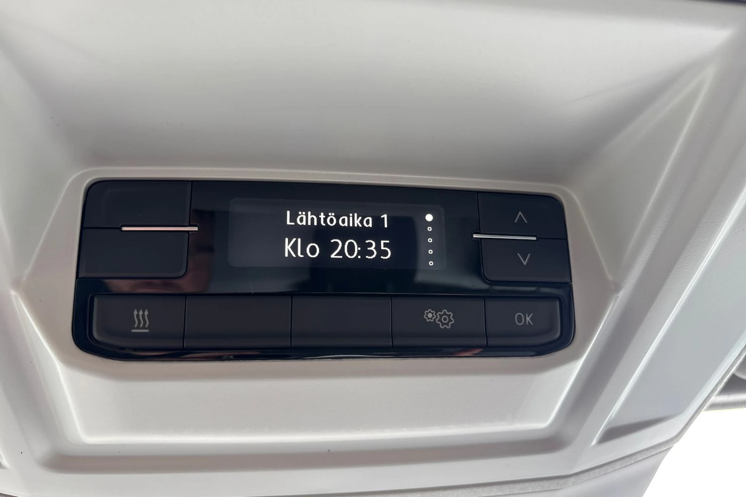 musta Volkswagen Crafter 2023 kuva 14.