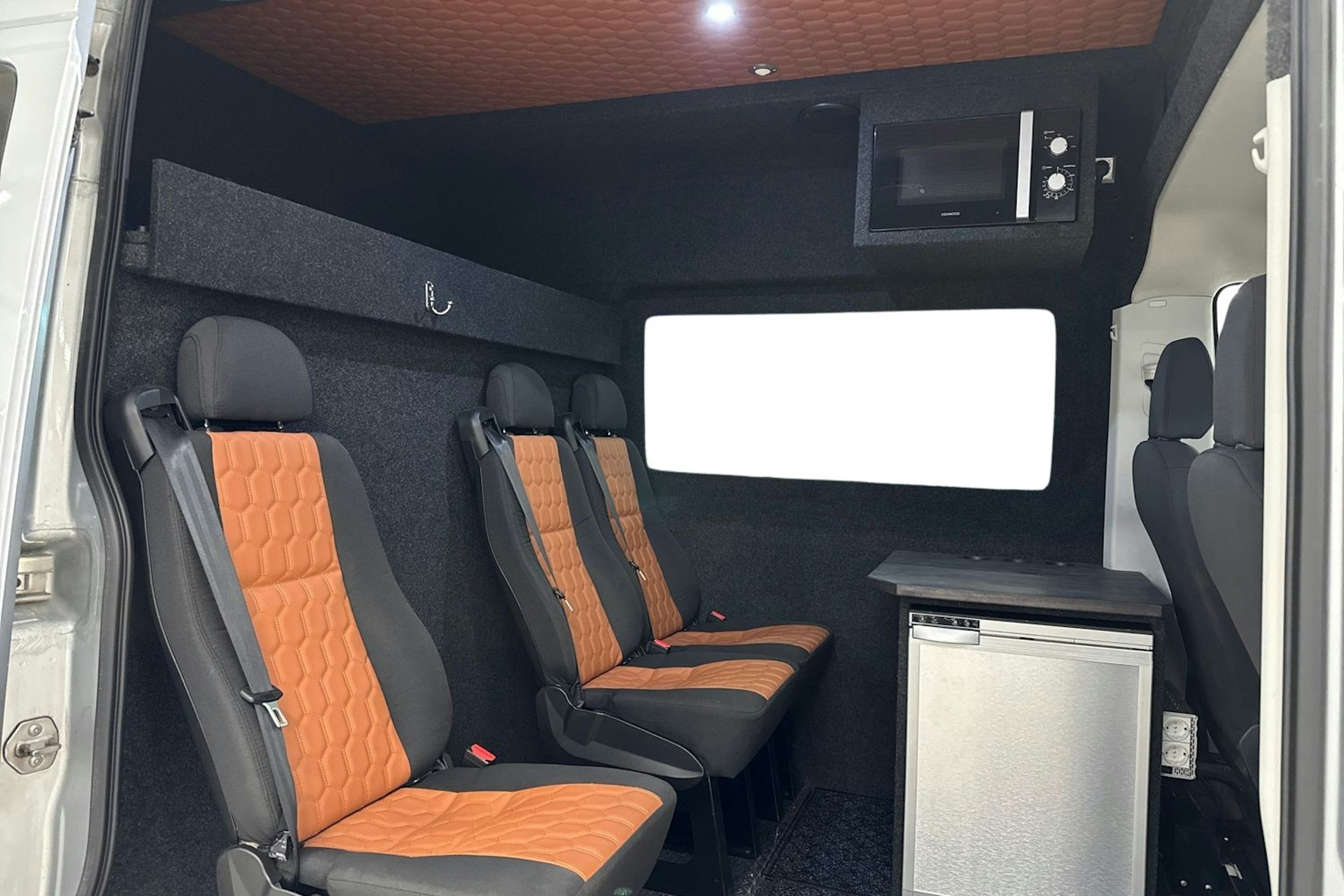 met. harmaa Volkswagen Crafter 2024 kuva 3.