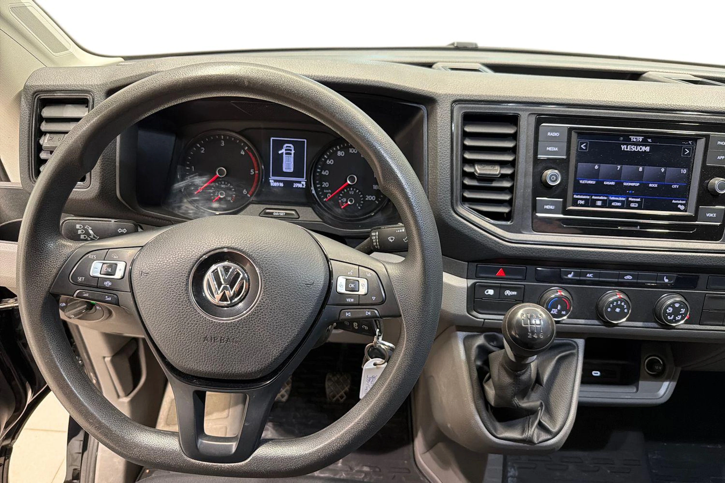 musta Volkswagen Crafter 2023 kuva 9.