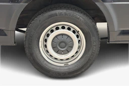 musta Volkswagen Crafter 2023 kuva 11.