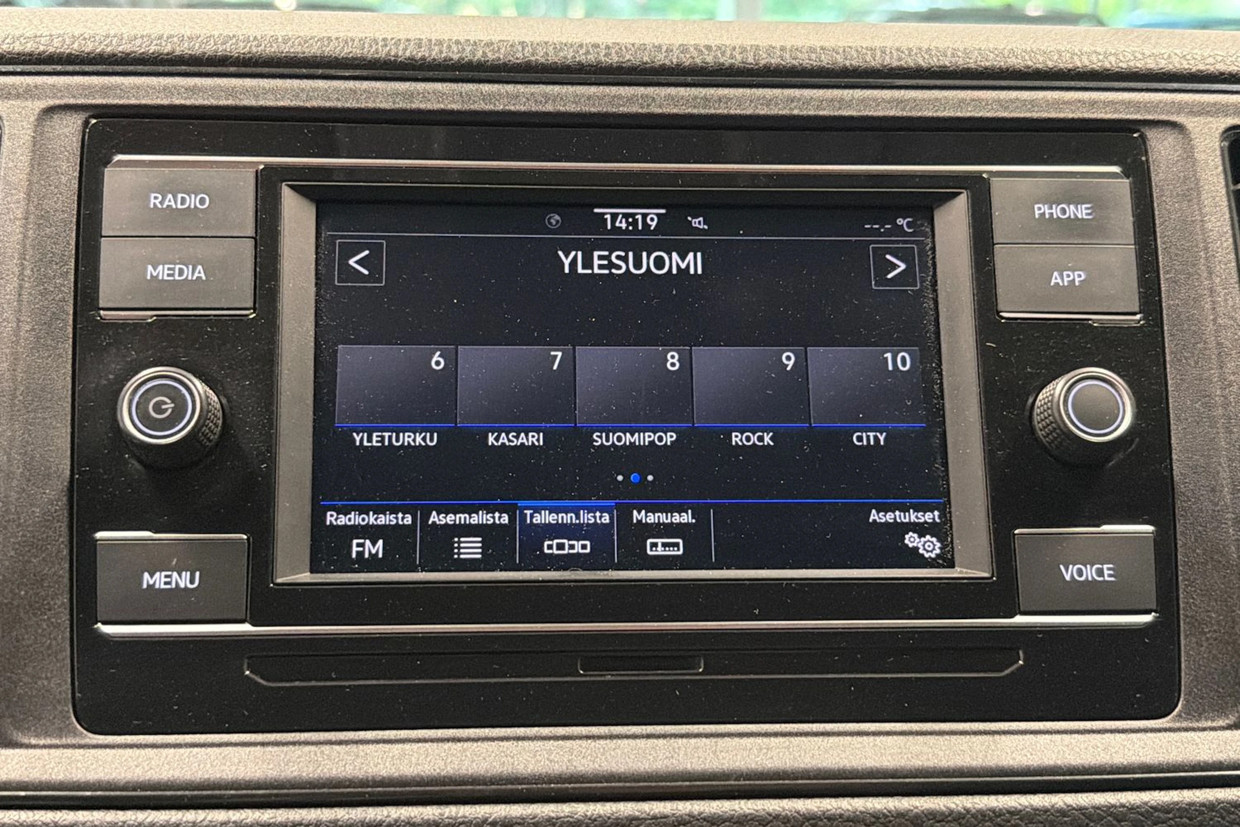 musta Volkswagen Crafter 2023 kuva 12.