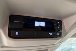 musta Volkswagen Crafter 2023 kuva 15.
