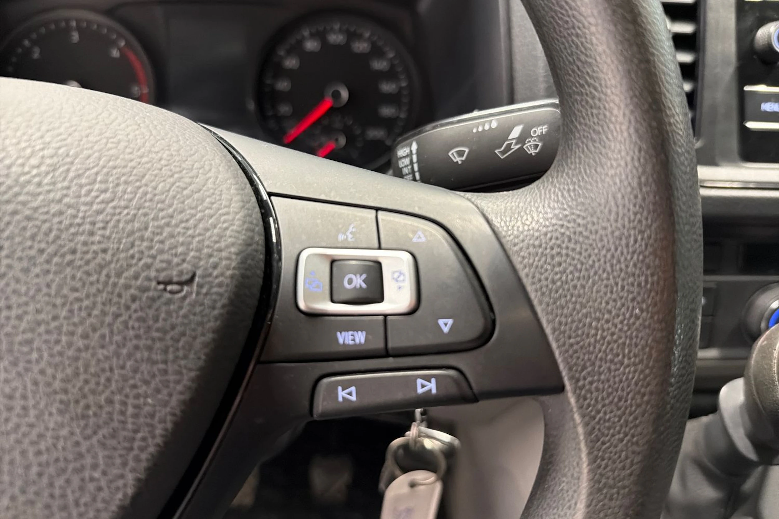 musta Volkswagen Crafter 2023 kuva 17.