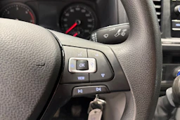 musta Volkswagen Crafter 2023 kuva 17.