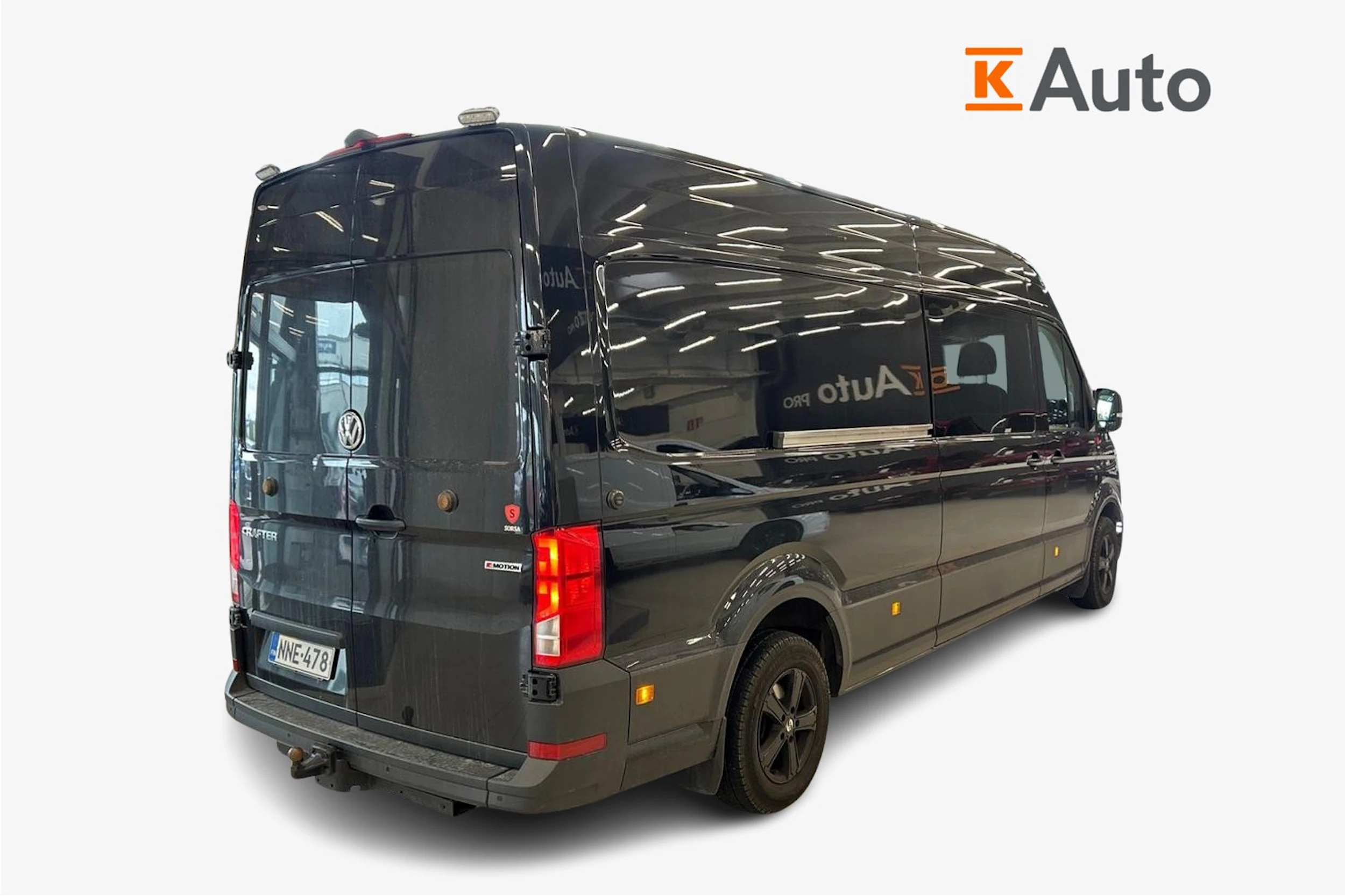 musta Volkswagen Crafter 2023 kuva 2.