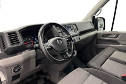 musta Volkswagen Crafter 2023 kuva 6.