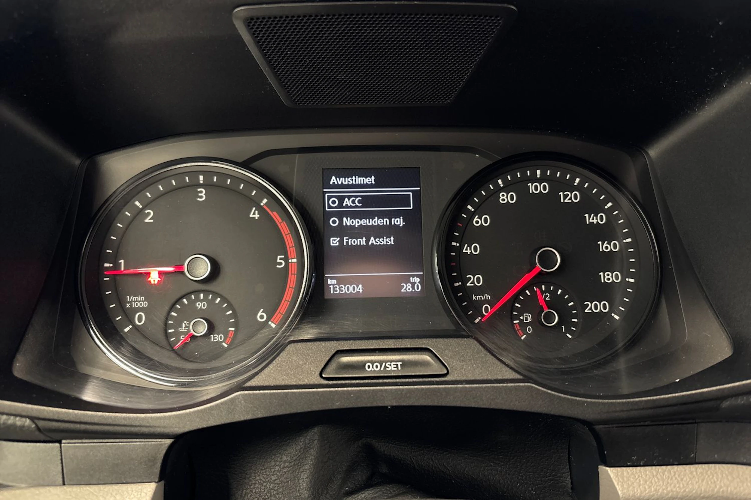 musta Volkswagen Crafter 2023 kuva 11.