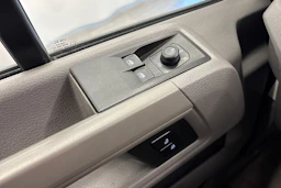 musta Volkswagen Crafter 2023 kuva 18.