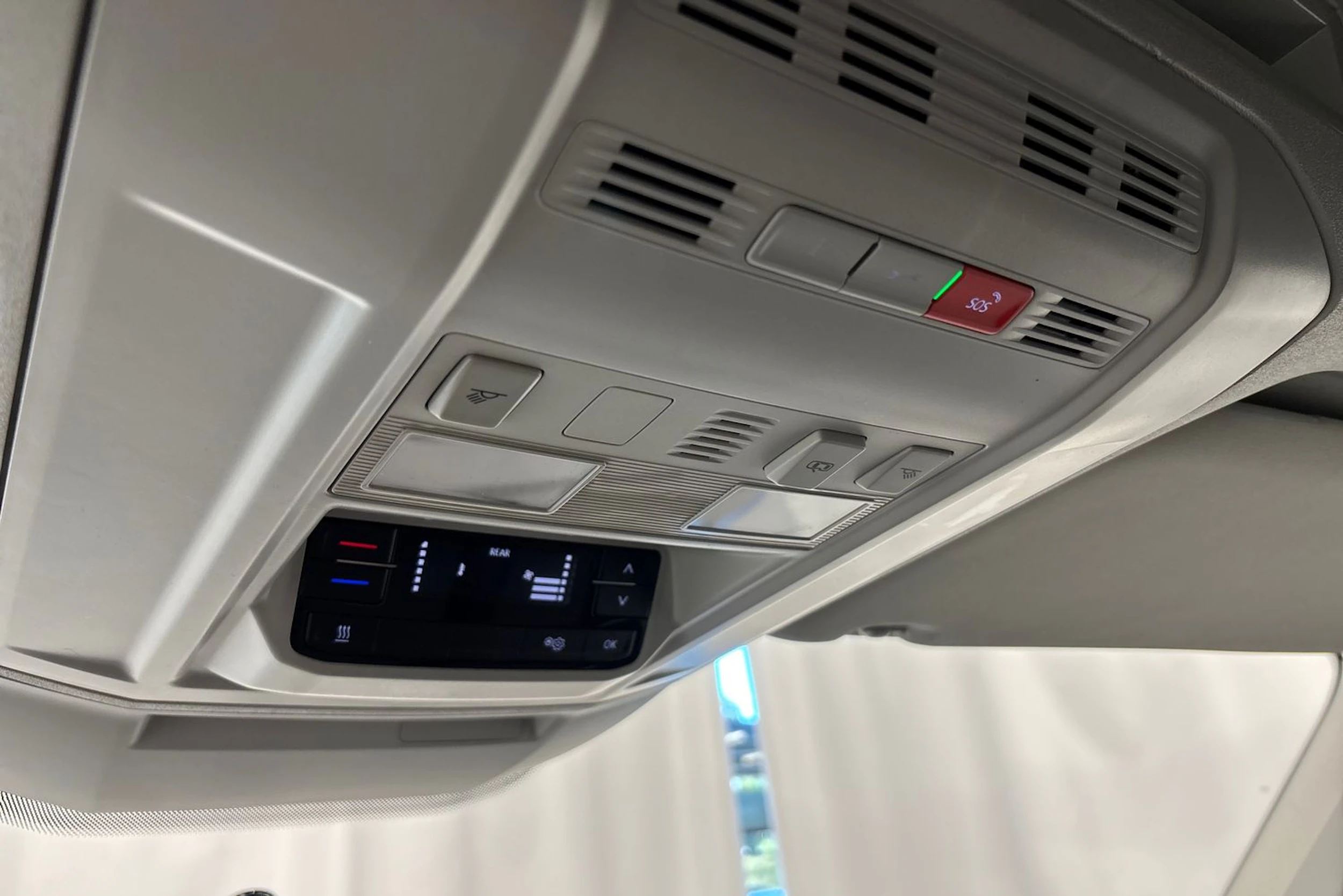 musta Volkswagen Crafter 2023 kuva 19.