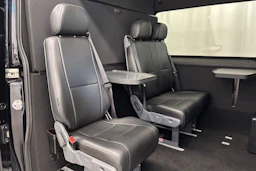 musta Volkswagen Crafter 2023 kuva 22.