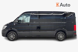 musta Volkswagen Crafter 2023 kuva 7.
