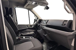musta Volkswagen Crafter 2023 kuva 9.