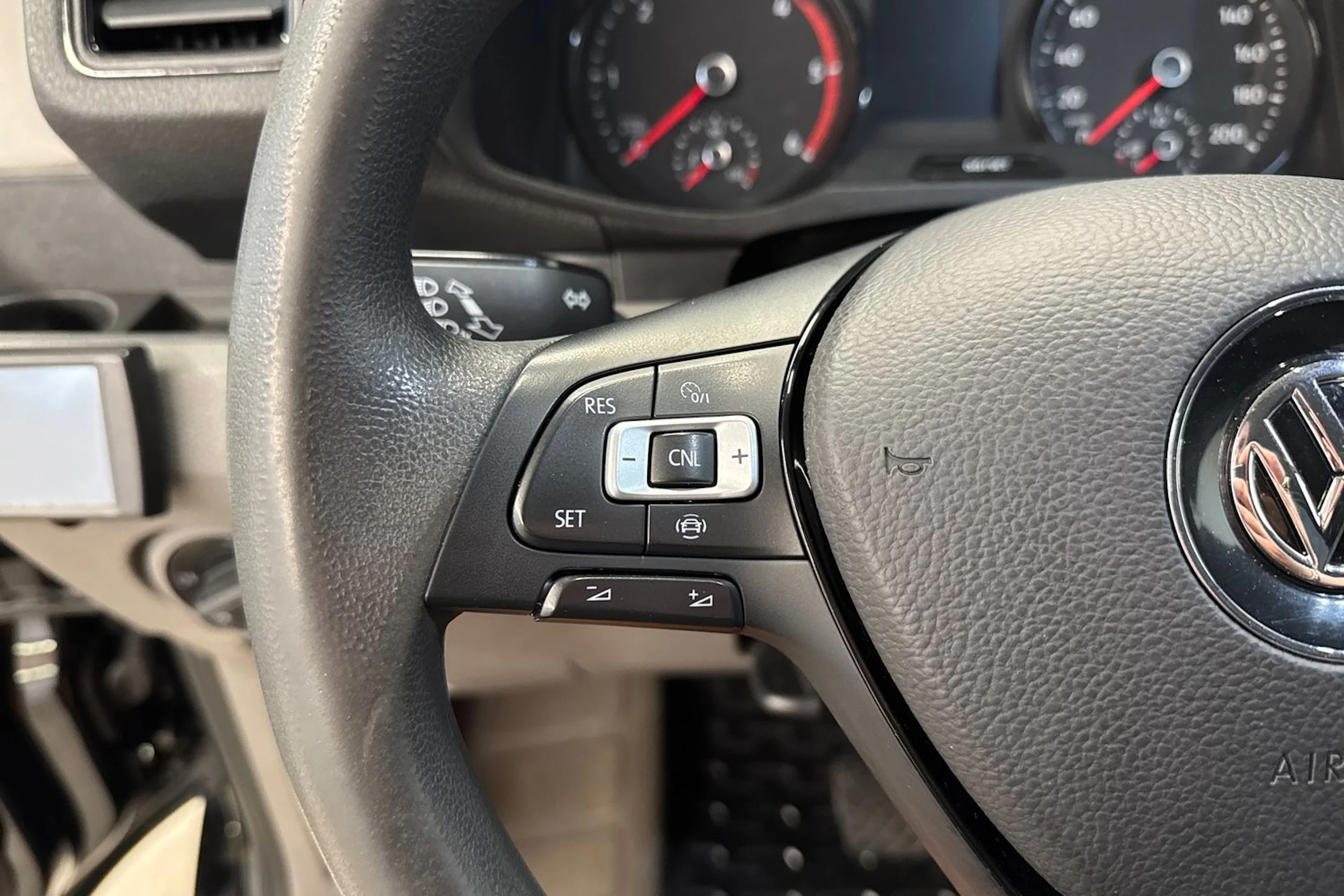 musta Volkswagen Crafter 2023 kuva 15.