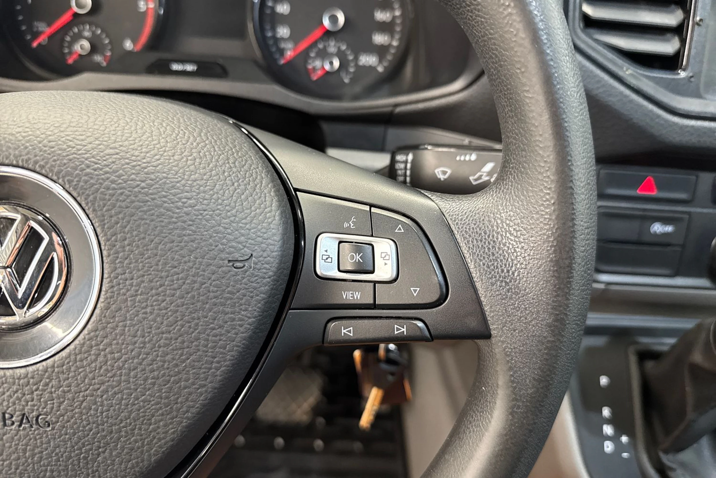 musta Volkswagen Crafter 2023 kuva 16.
