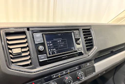 musta Volkswagen Crafter 2023 kuva 19.