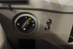 musta Volkswagen Crafter 2023 kuva 23.