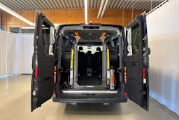 musta Volkswagen Crafter 2023 kuva 30.