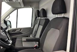 harmaa Volkswagen Crafter 2023 kuva 8.