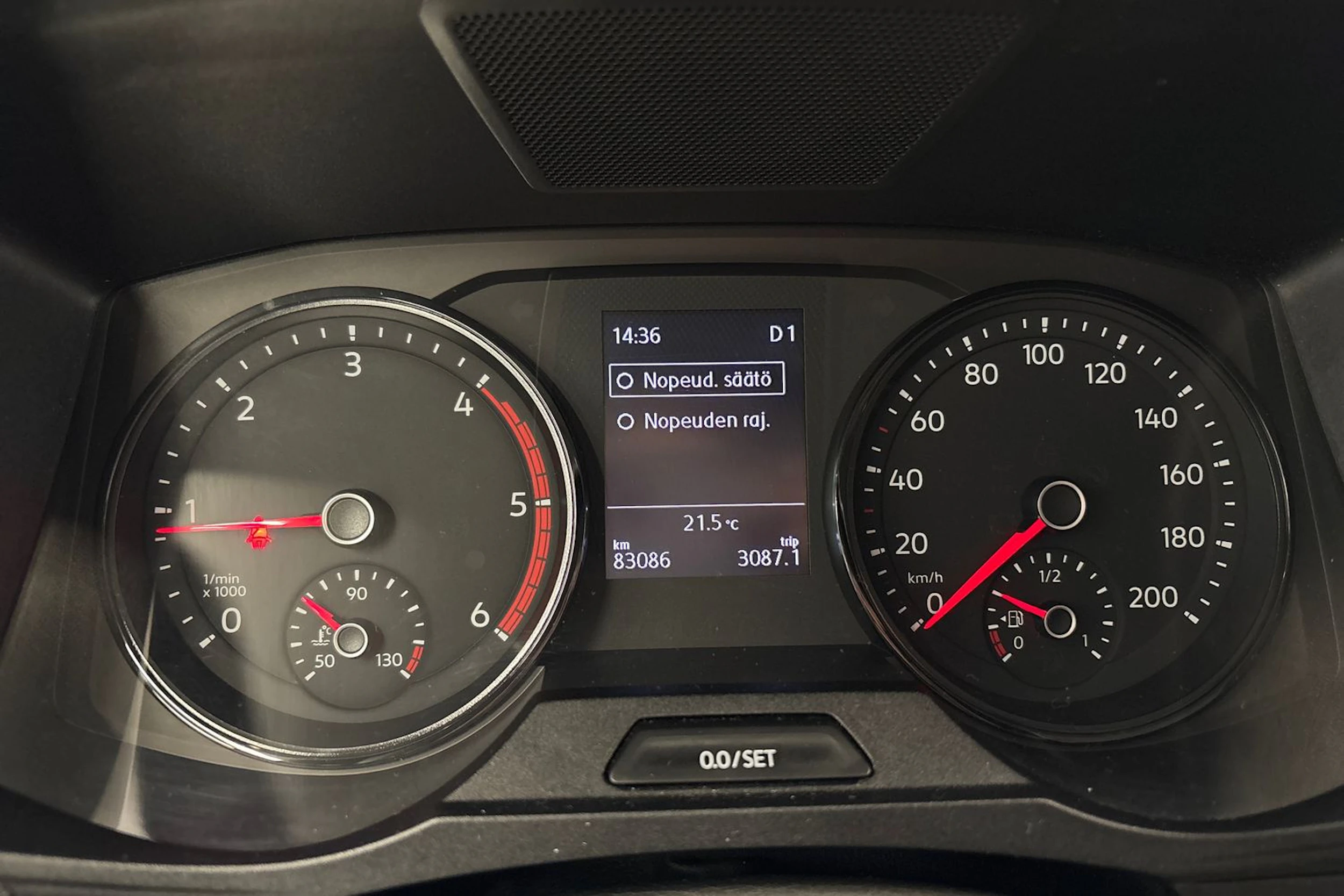 harmaa Volkswagen Crafter 2023 kuva 11.
