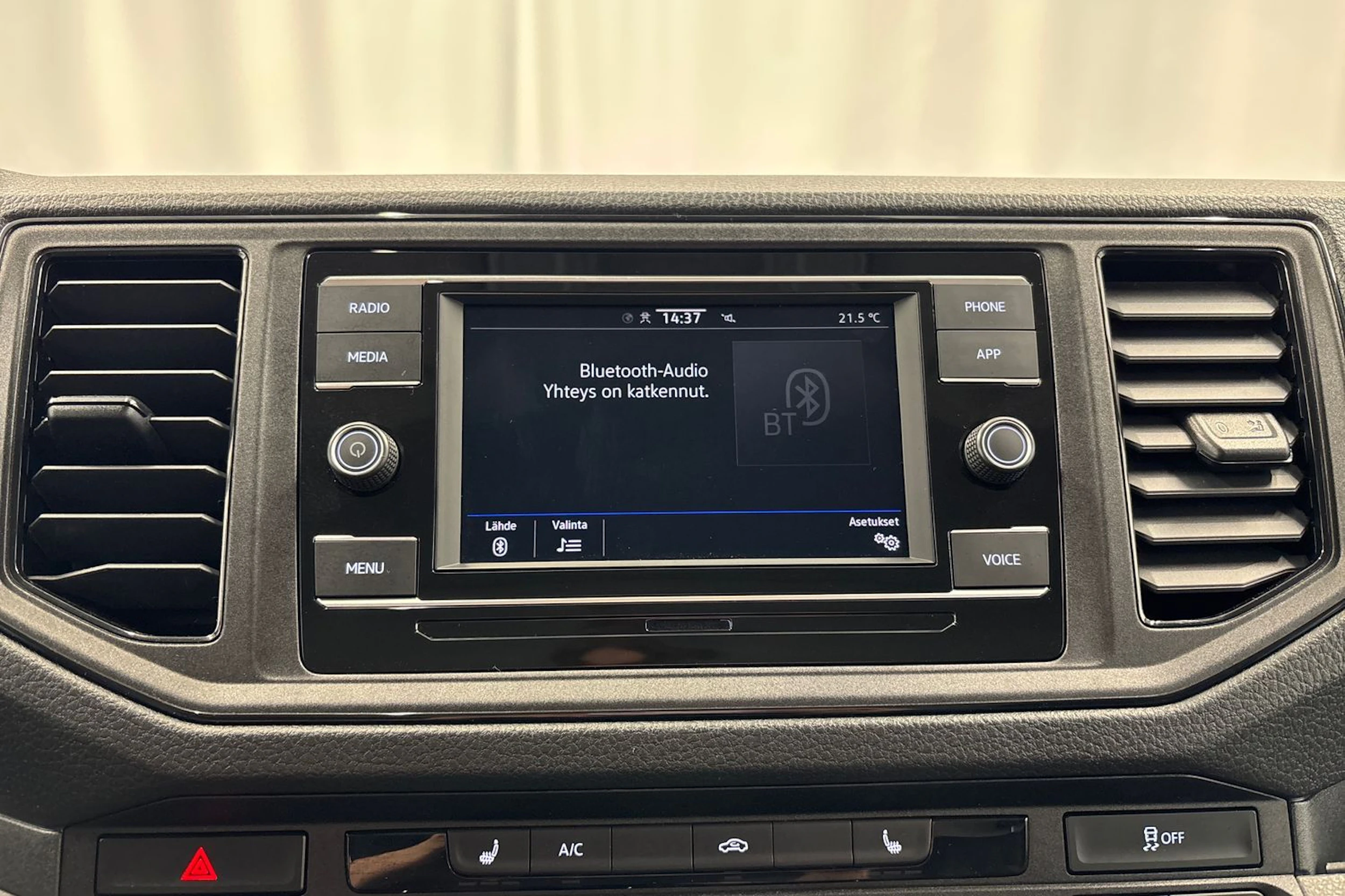 harmaa Volkswagen Crafter 2023 kuva 15.