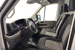 valkoinen Volkswagen Crafter 2023 kuva 8.