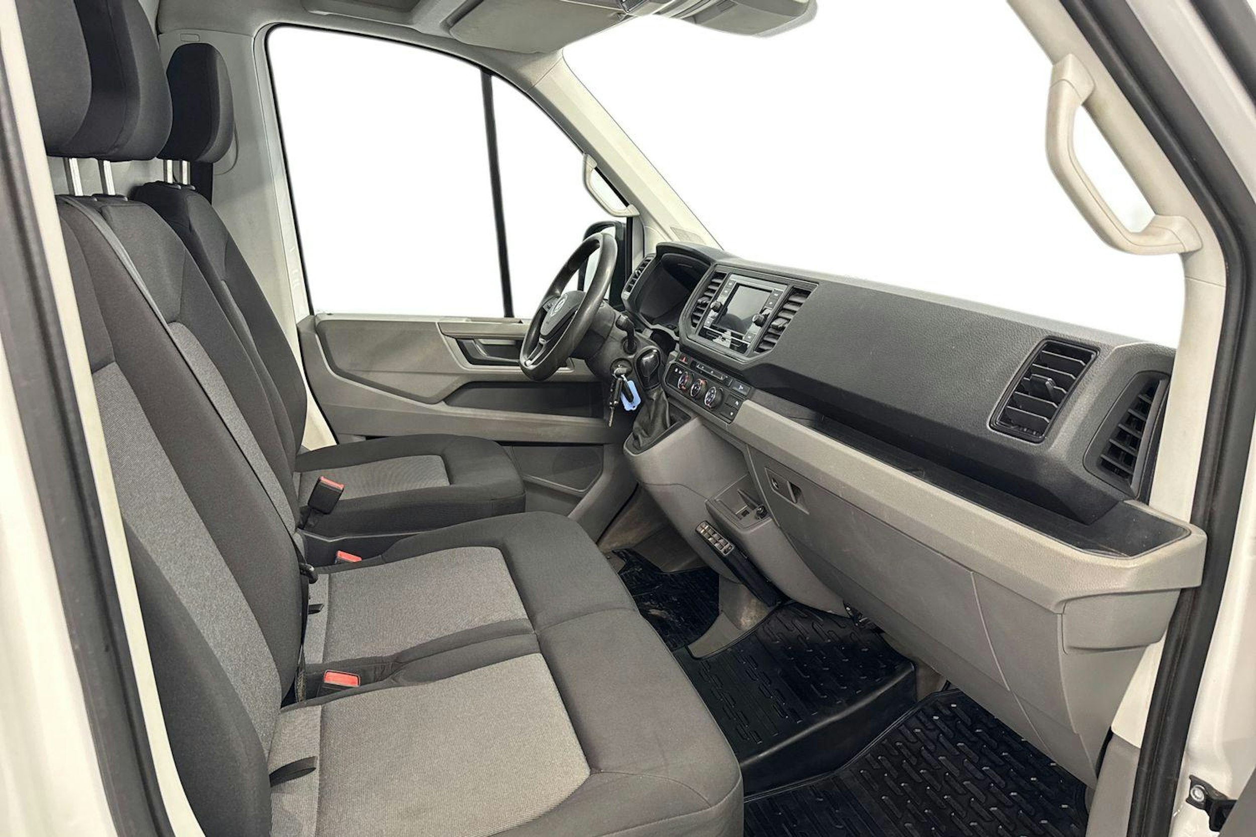 valkoinen Volkswagen Crafter 2023 kuva 9.