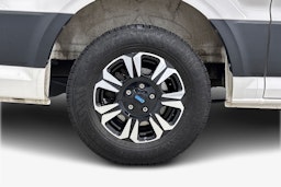 valkoinen Volkswagen Crafter 2023 kuva 12.