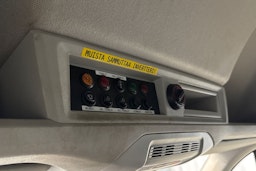 valkoinen Volkswagen Crafter 2023 kuva 18.