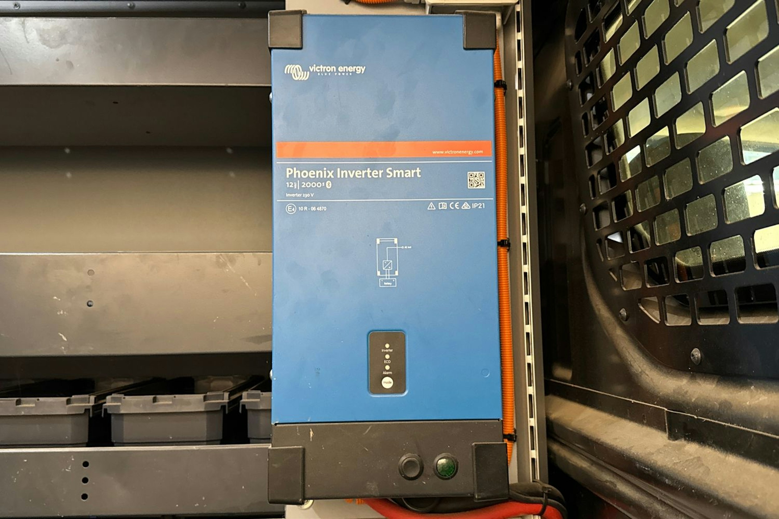 valkoinen Volkswagen Crafter 2023 kuva 21.