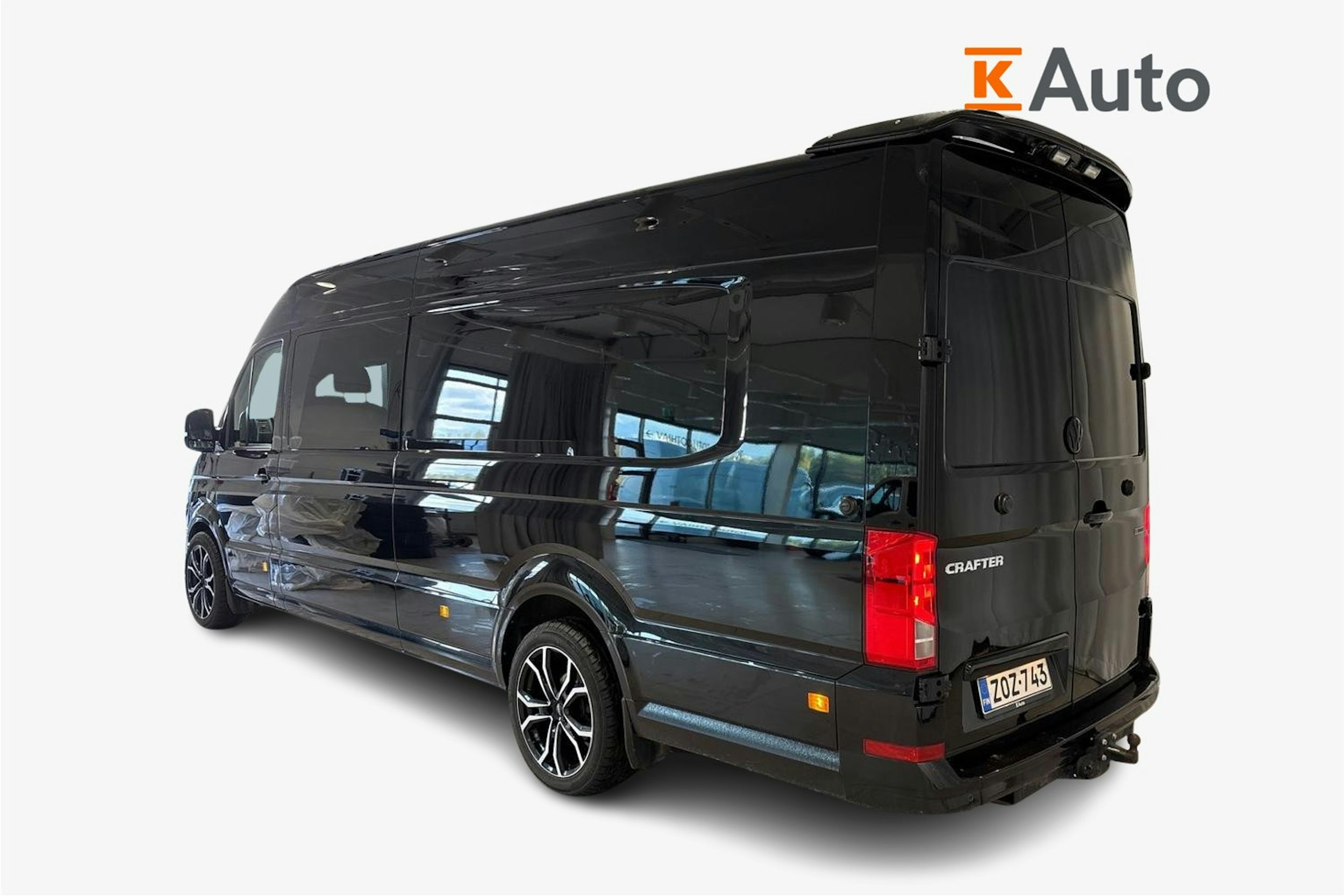 musta Volkswagen Crafter 2023 kuva 2.