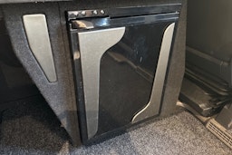 musta Volkswagen Crafter 2023 kuva 21.