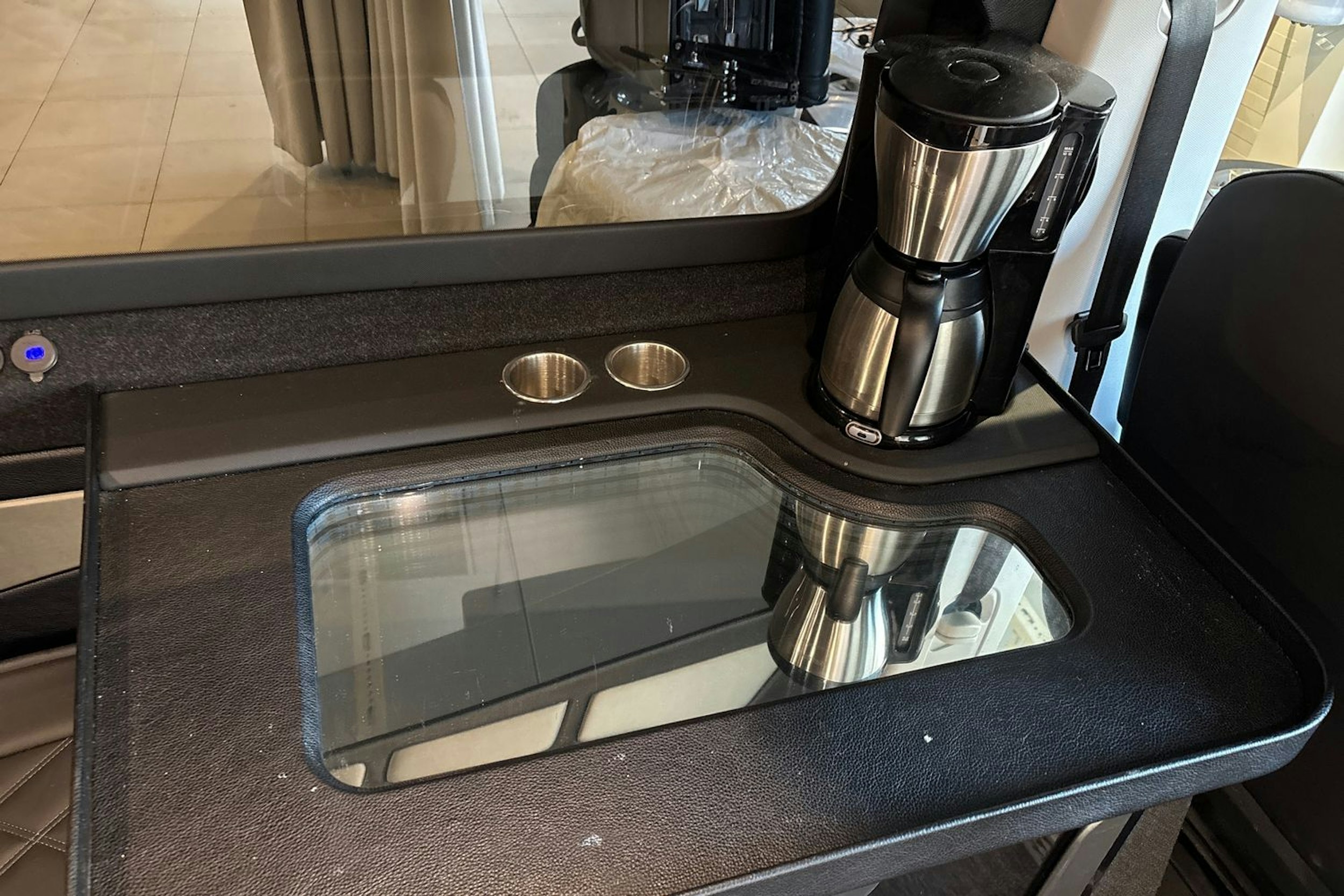 musta Volkswagen Crafter 2023 kuva 22.