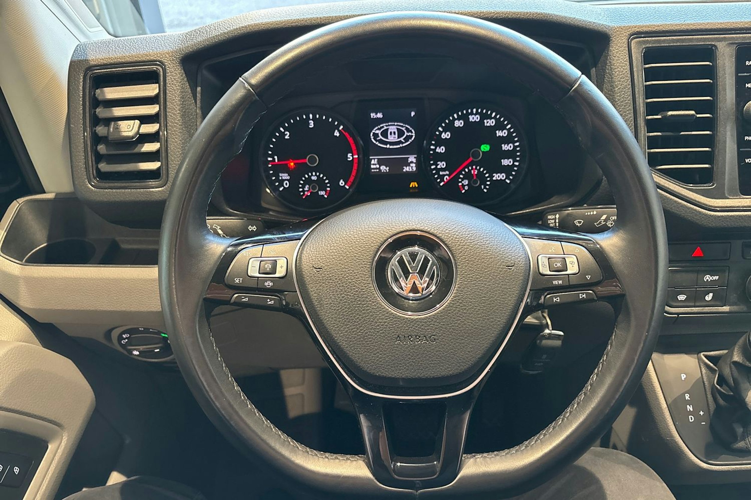 musta Volkswagen Crafter 2023 kuva 28.