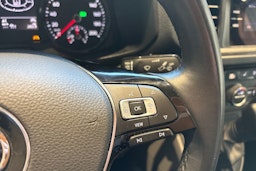 musta Volkswagen Crafter 2023 kuva 30.