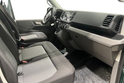 vihreä Volkswagen Crafter 2023 kuva 10.