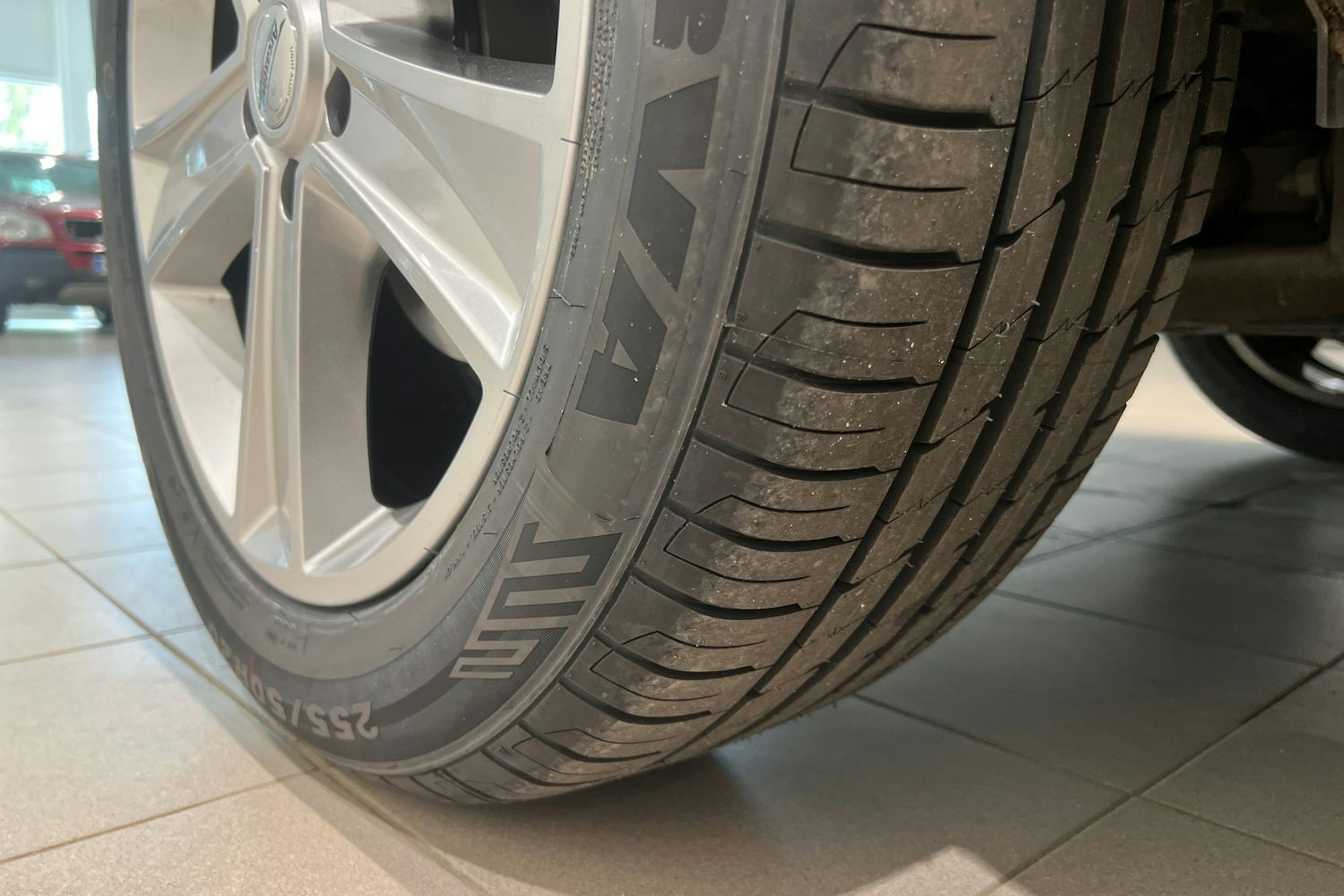 vihreä Volkswagen Crafter 2023 kuva 18.