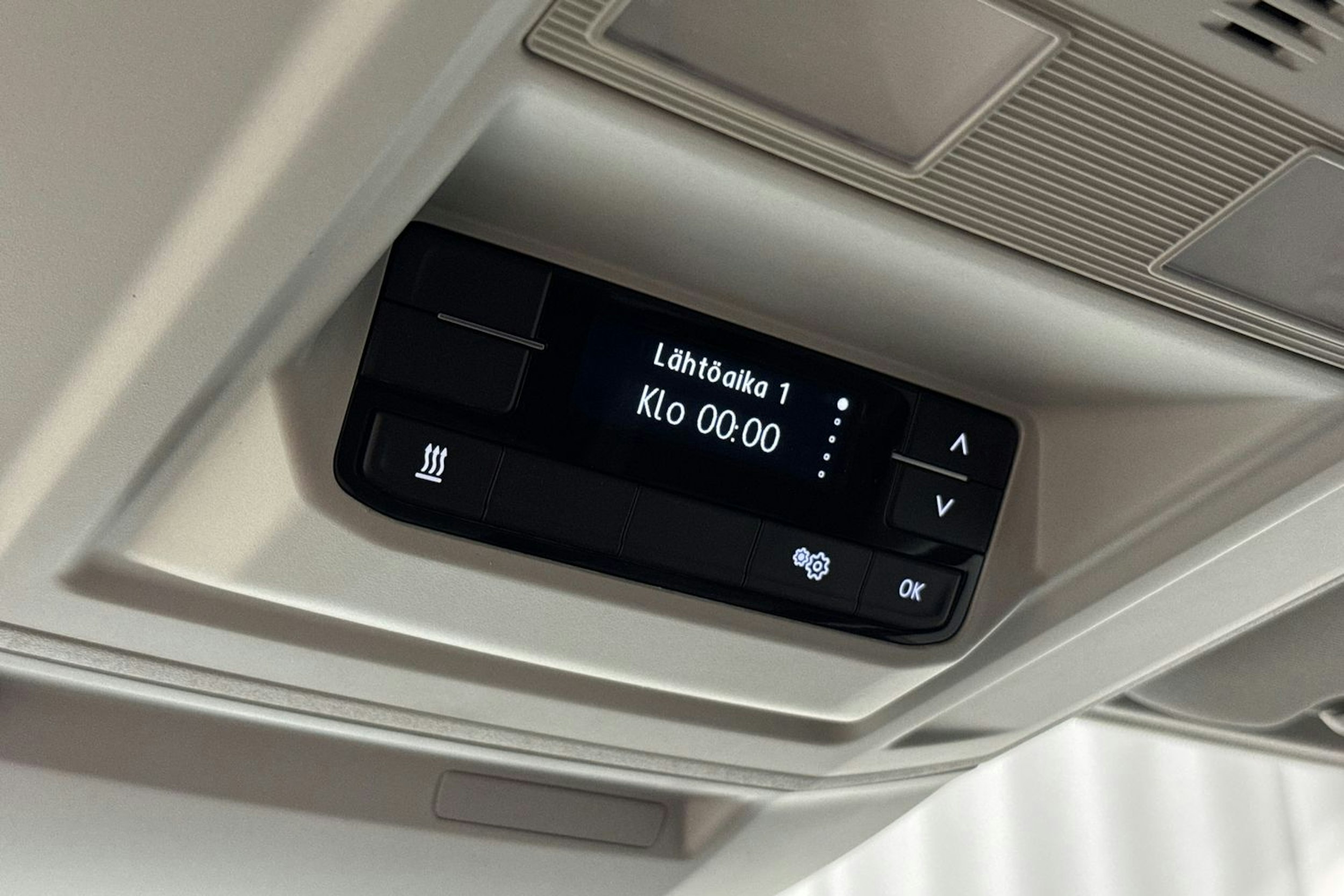 met. harmaa Volkswagen Crafter 2024 kuva 17.