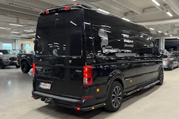 Musta Volkswagen CRAFTER 2024 kuva 7.