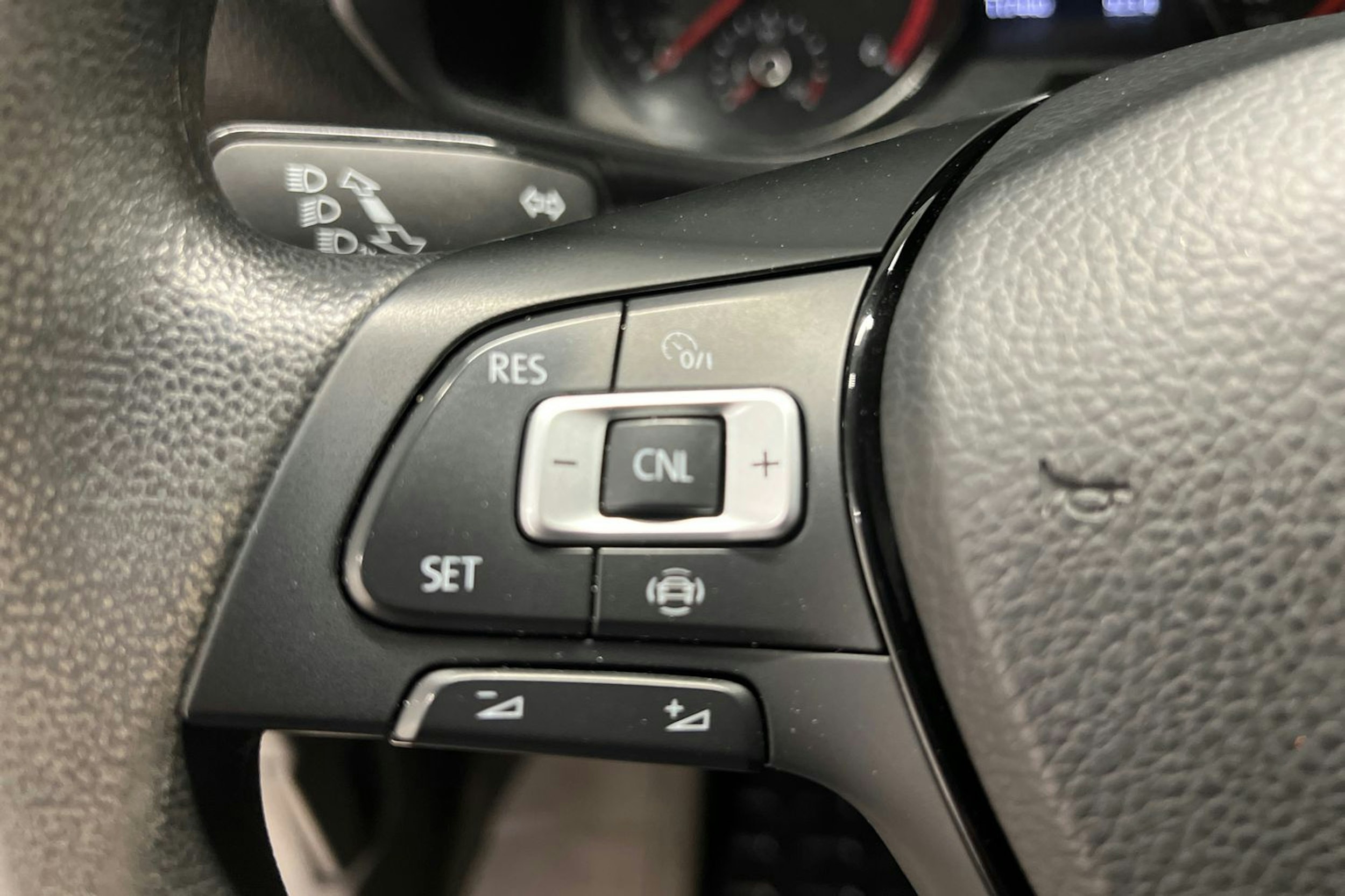 met. harmaa Volkswagen Crafter 2024 kuva 13.