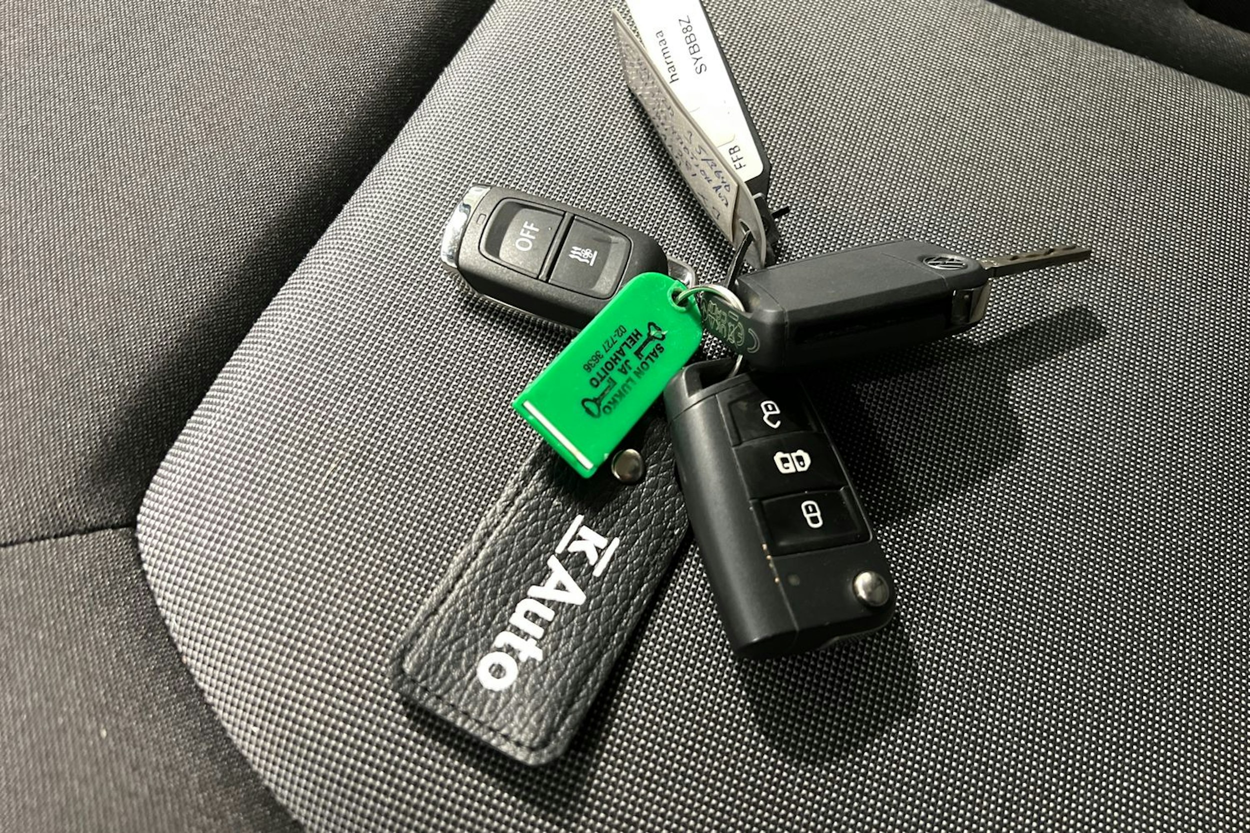 met. harmaa Volkswagen Crafter 2024 kuva 20.