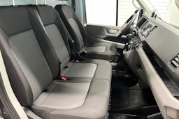 met. harmaa Volkswagen Crafter 2024 kuva 21.