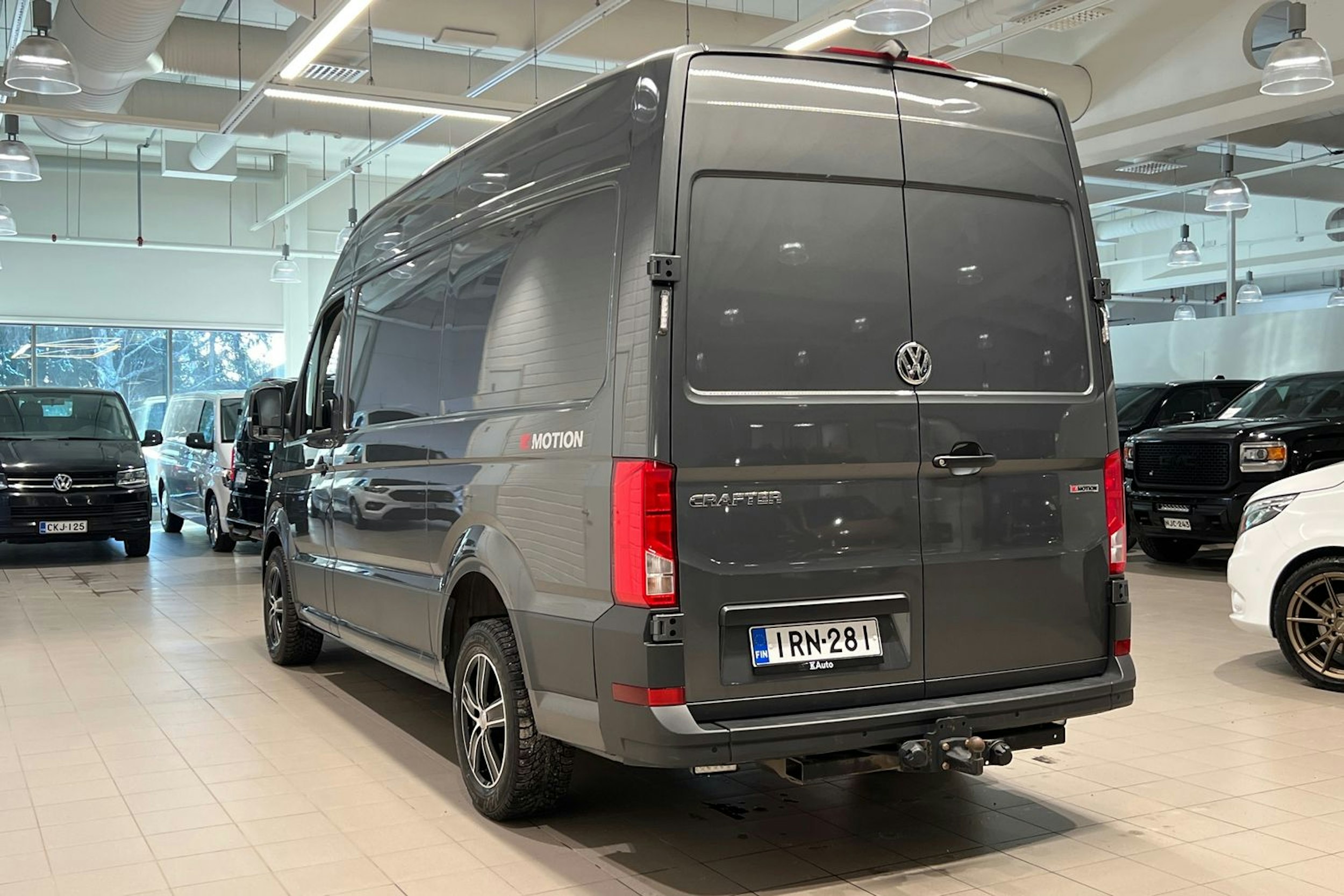 met. harmaa Volkswagen Crafter 2024 kuva 24.