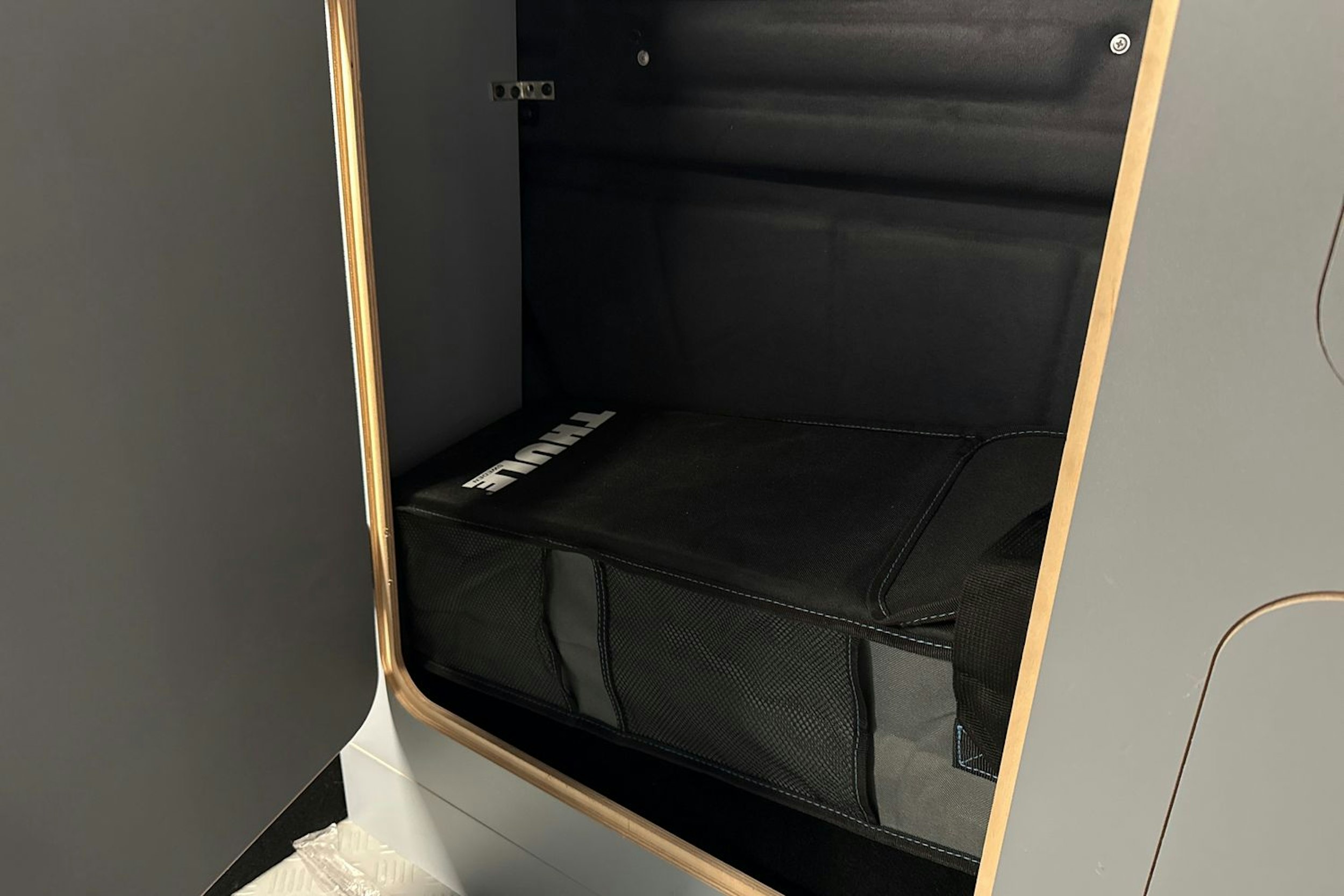 Musta Volkswagen Crafter 2024 kuva 31.