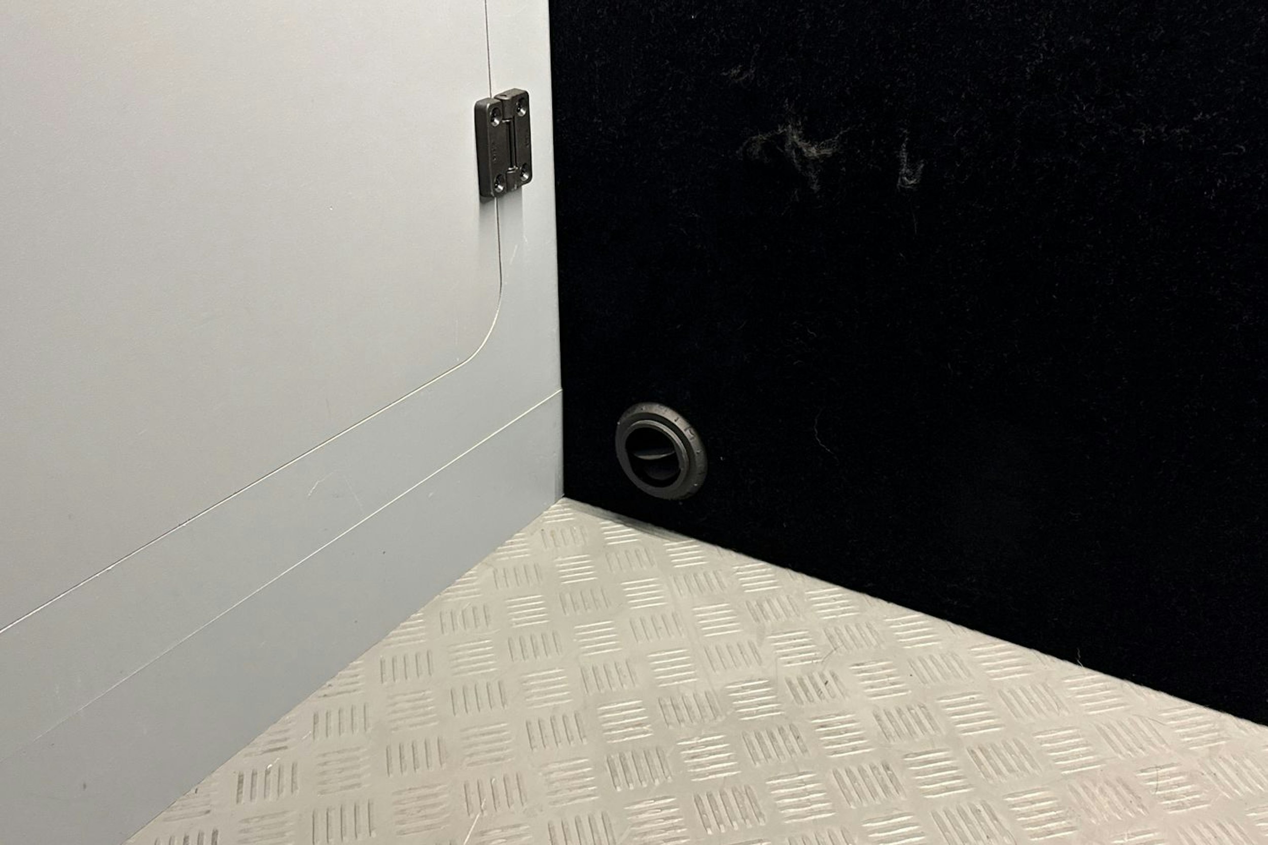 Musta Volkswagen Crafter 2024 kuva 33.