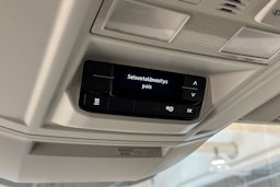 Musta Volkswagen Crafter 2024 kuva 42.