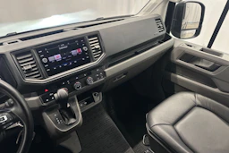 musta Volkswagen Crafter 2024 kuva 13.