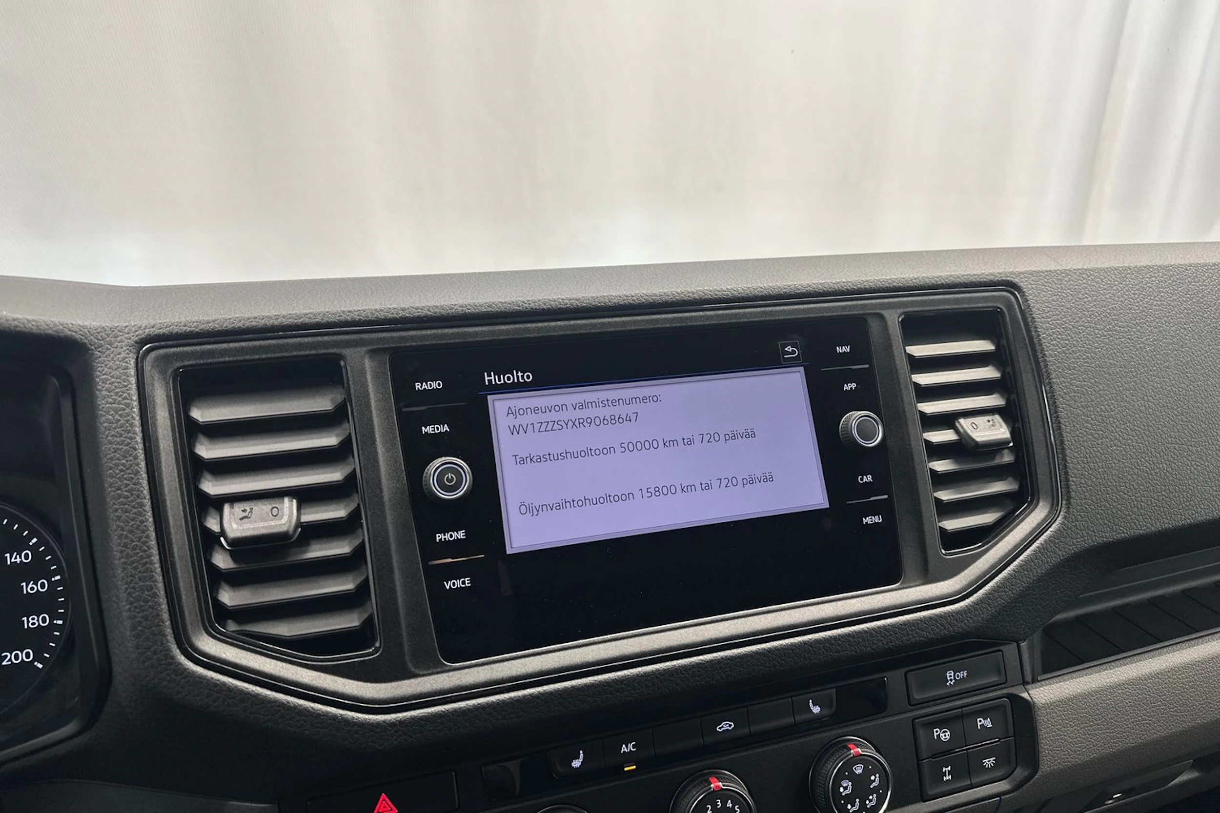 musta Volkswagen Crafter 2024 kuva 19.